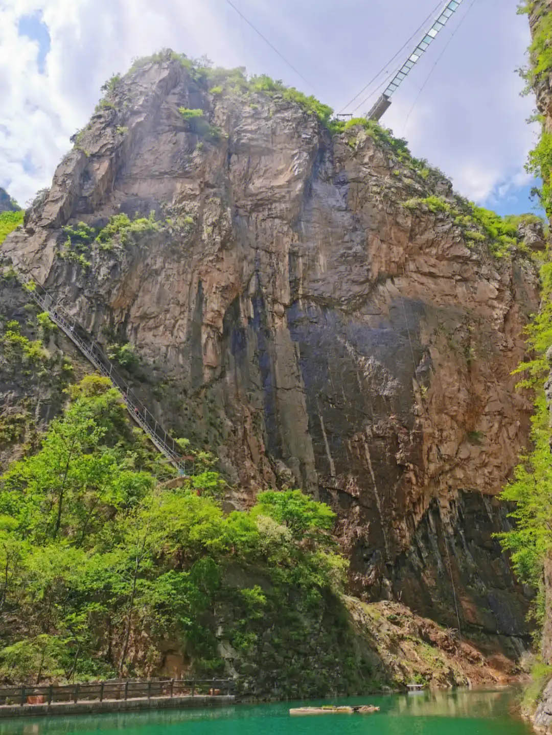 Yunmengshan GlassLake.jpg
