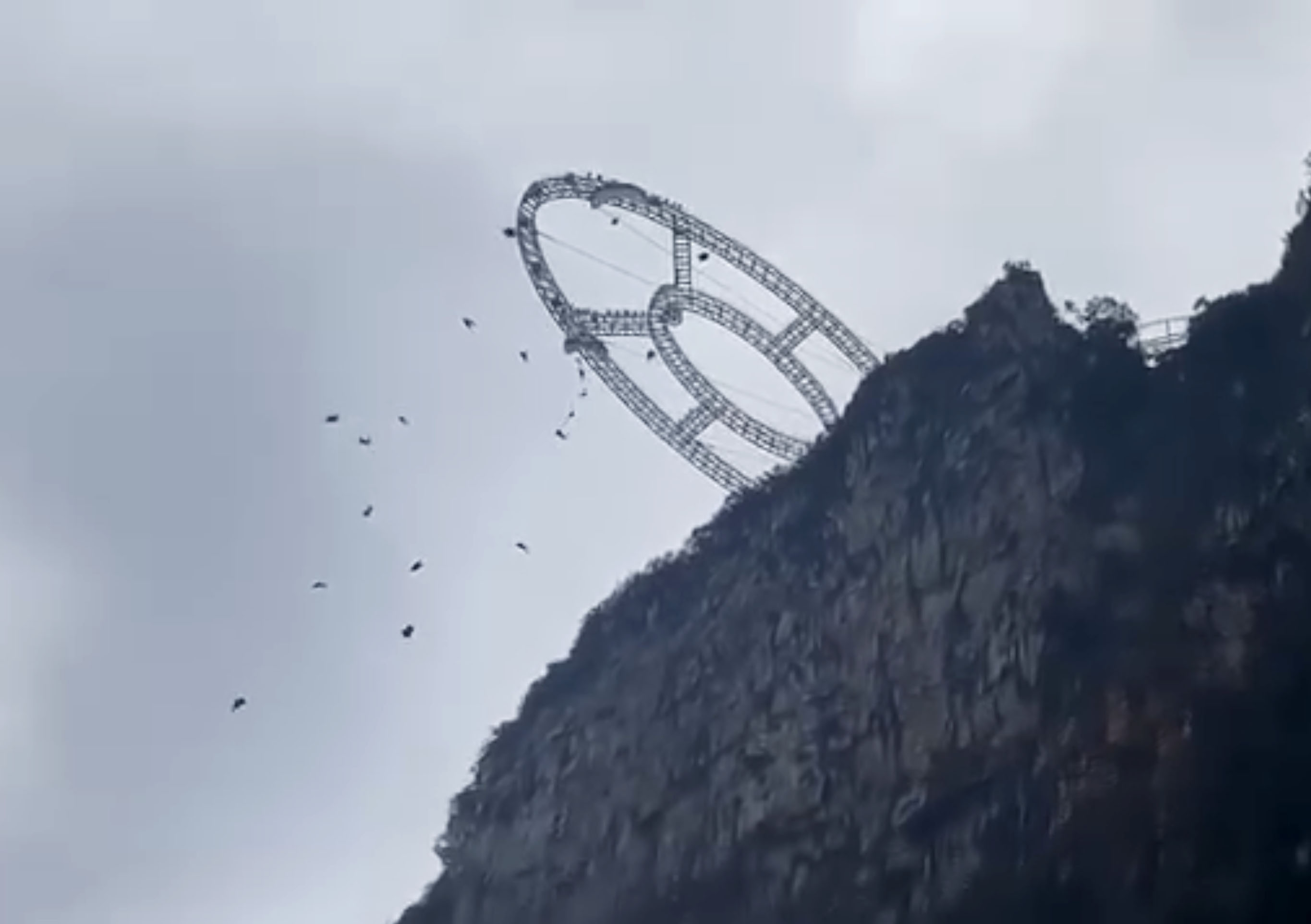 Nizhuhe December 18WayCliff.jpg