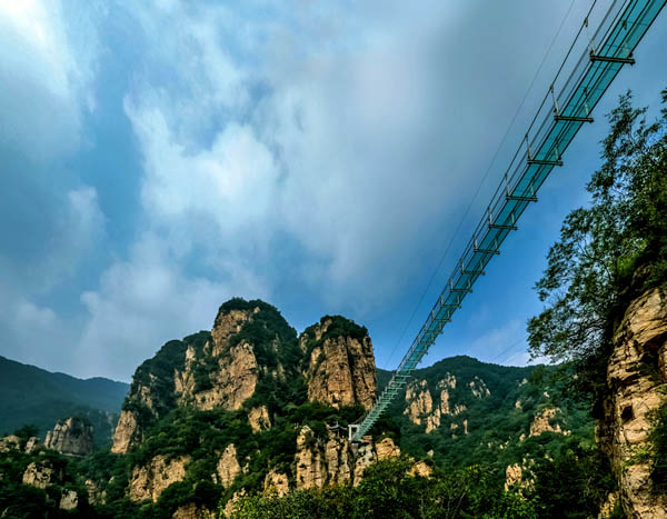 Yunmengshan GlassSunset.jpg