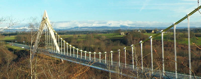 File:Viaduc du chavanon.jpg