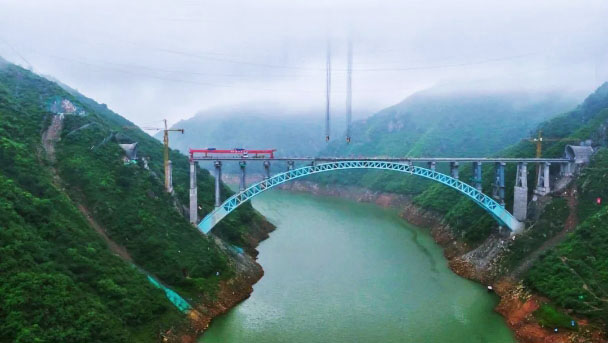 File:LuoheRailway.jpg