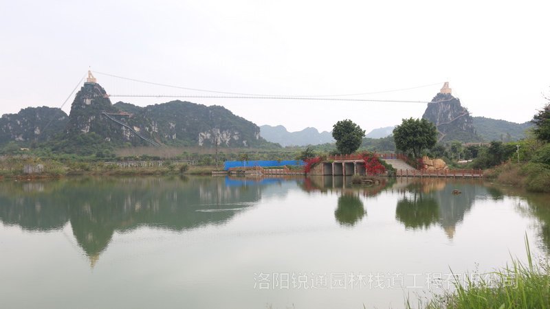 File:Longguwan Glass Prob 60mtrH.jpg