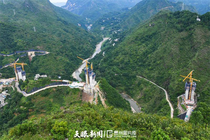 File:LiuzhiPiersSideConst.jpg