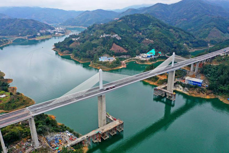 File:Nanpanjiang Bridge BadaheOpen.jpg