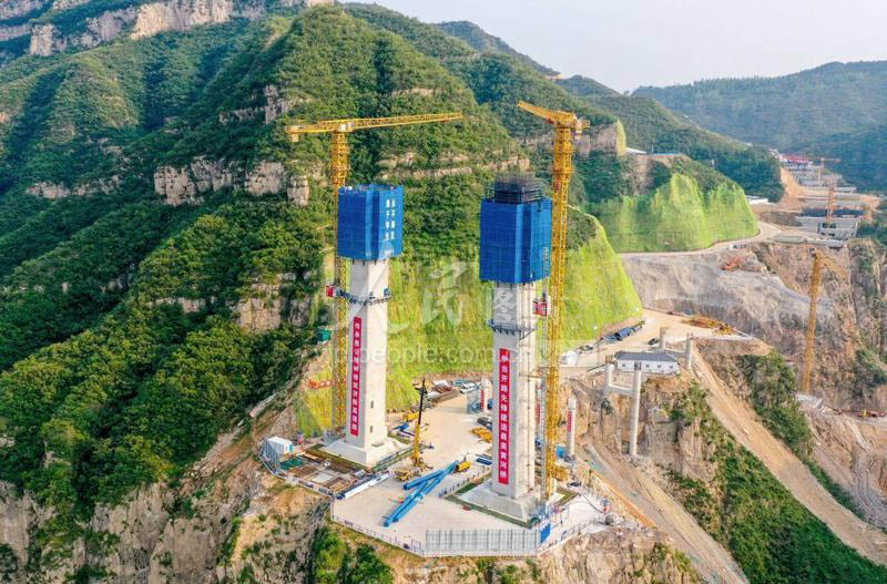 File:Yellow River Three Gorges Traveler.jpg