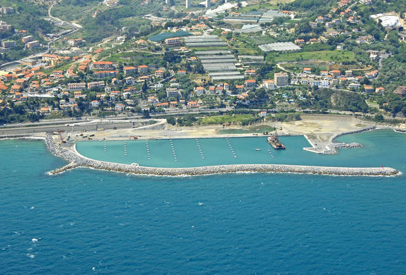 File:SanLorenzoPierBottom.jpg