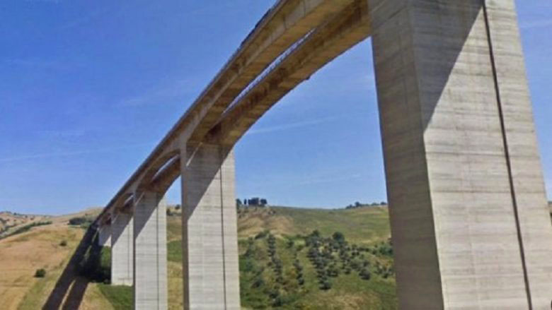 File:Viadotto-Cerrano-Prob 90mtrPier.jpg