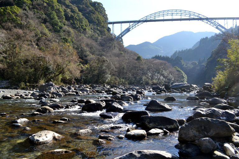 File:NaidaijinRiver.jpg