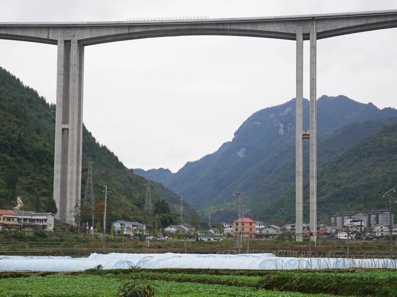 File:HuangyujiangMainSpanSide.JPG