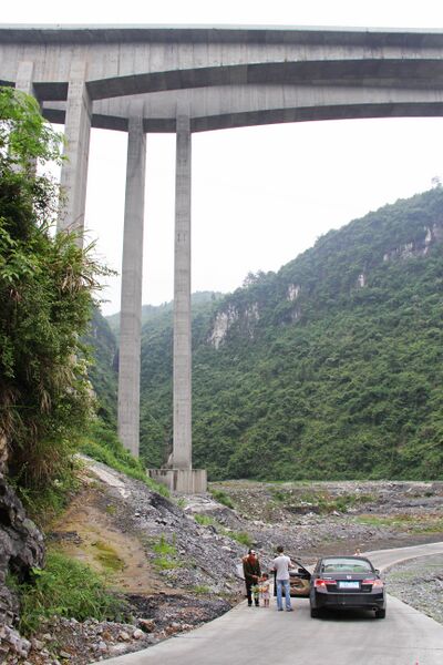 File:XiangjiaBeamEastOf Morong4.JPG