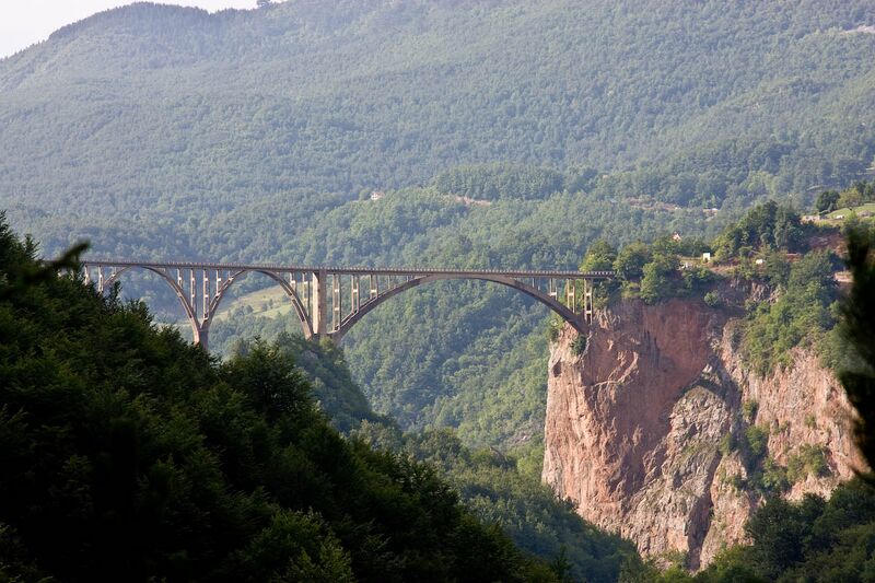 File:3TaraBridge.jpg