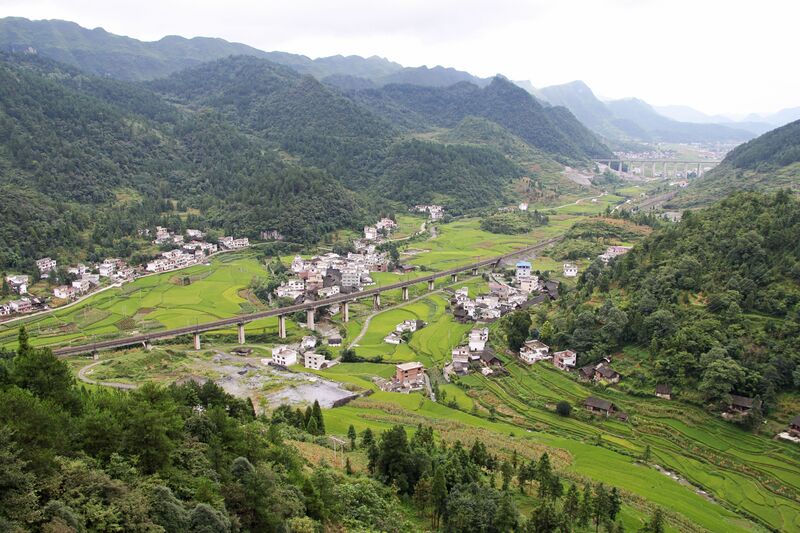 File:BamaochongValleyFromAbove.jpg