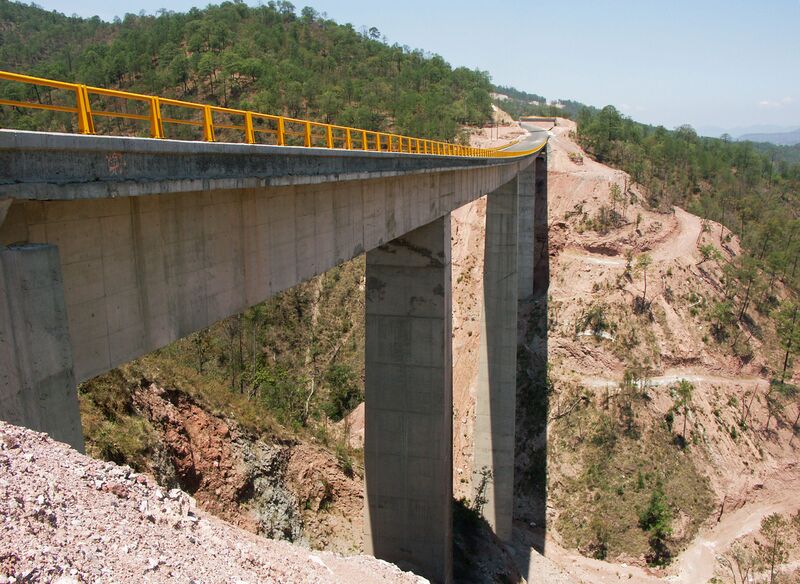 File:PuebloNuevoBridge4 copy.jpg