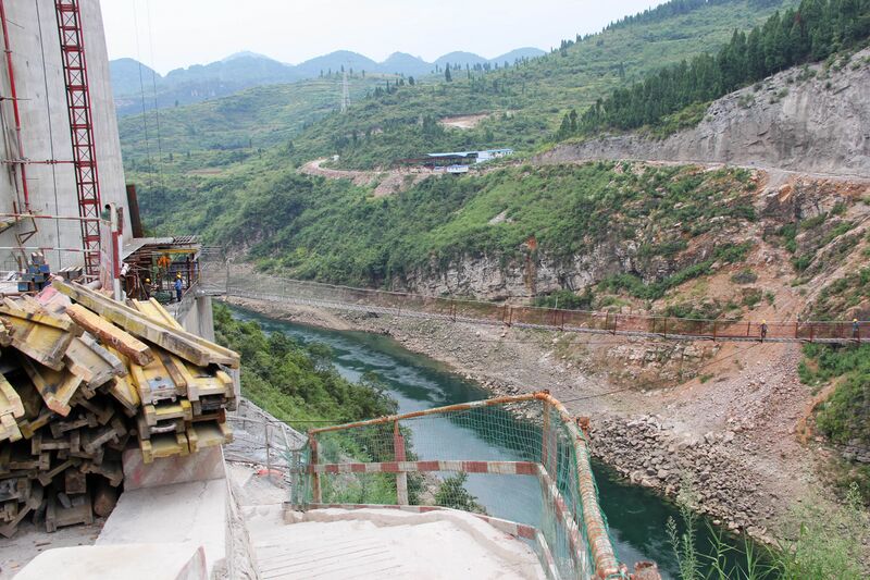 File:WujiangRailwayHighSpeedFootSouth.jpg