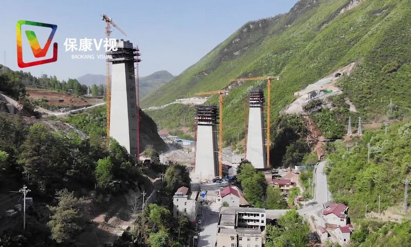 File:LianghekouRailwayDrone4.jpg
