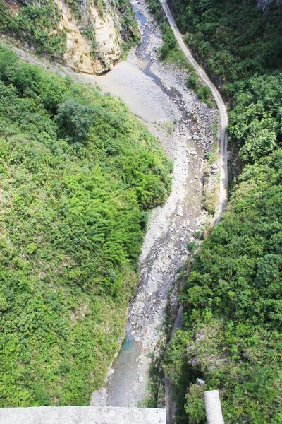 File:LuoyanRiverCanyon.jpg