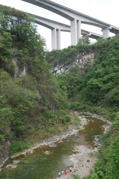 File:TianchaheValley.JPG