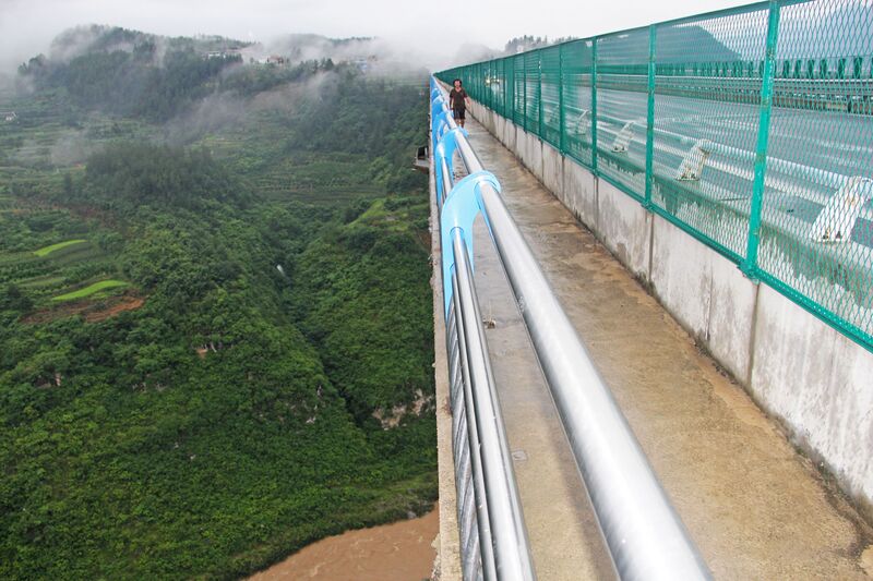 File:ChishuiheBeamRailing.jpg