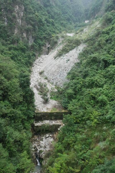 File:Tianzhushan Footbridge30.JPG