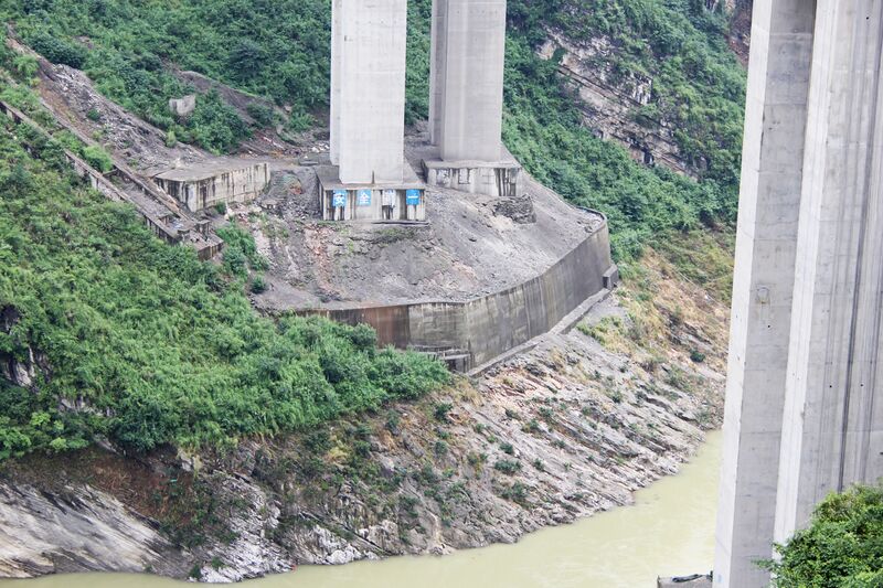 File:WujiangYanrongPierBase.jpg