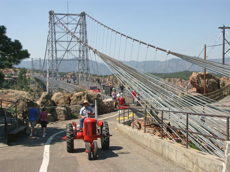 File:5RoyalGorgeBridge.jpg