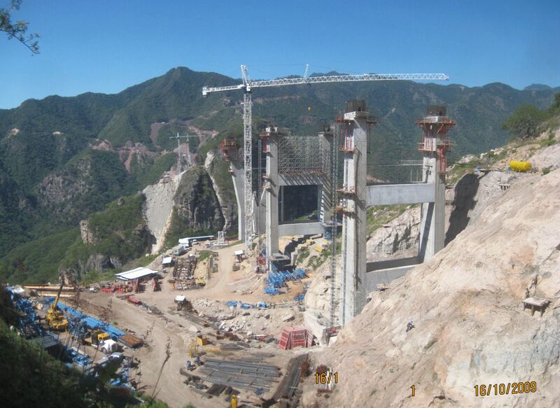 File:BaluarteBridge30.jpg
