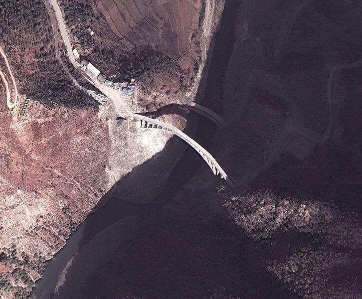 File:WoluoheArchSatellite.jpg