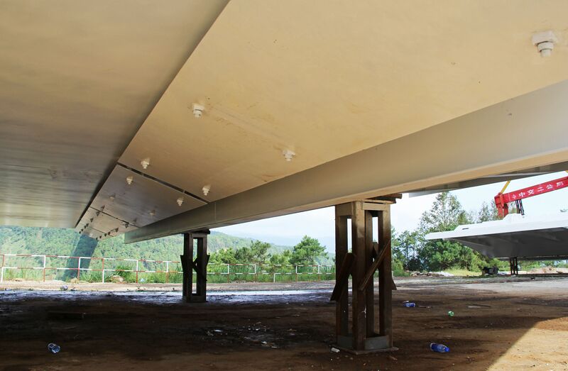 File:LongjiangDeckUnderside.jpg