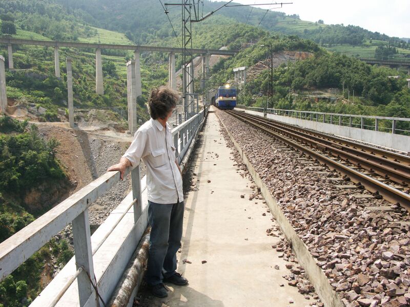 File:Beipanjiang2011RailwayRoger2 copy.jpg