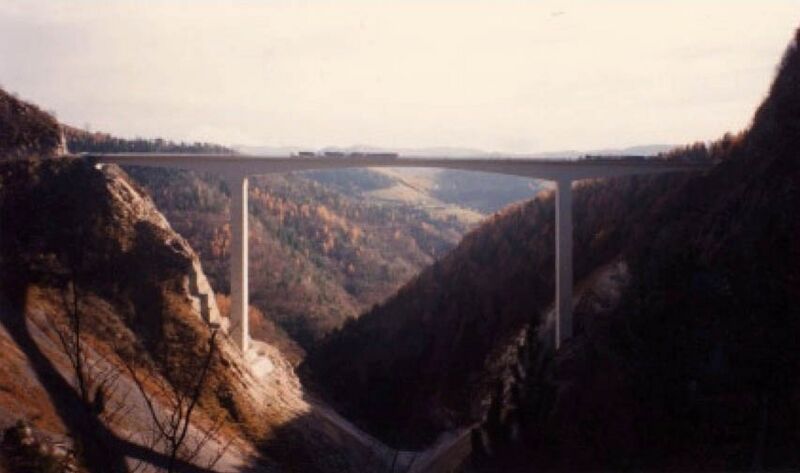 File:2ValgadenaPonte.jpg