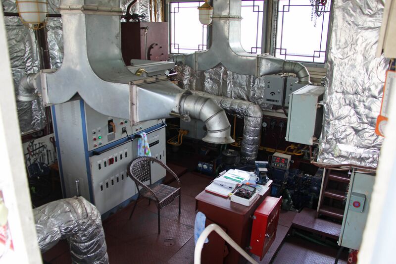 File:730DaningheBoatEngineRoom copy.JPG