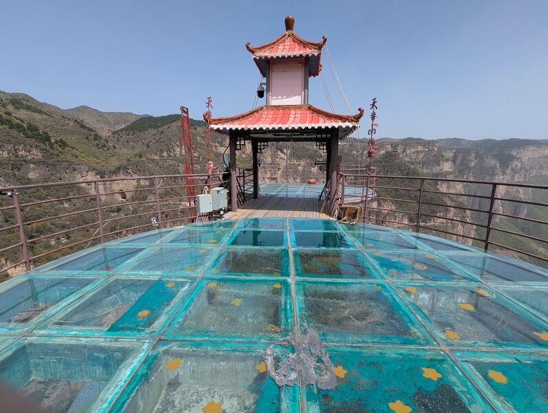File:Tianjishan DoublePlatformGreenWidest.jpg
