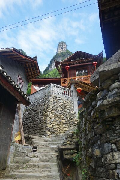 File:102AizhaiSpireByDamian.jpg
