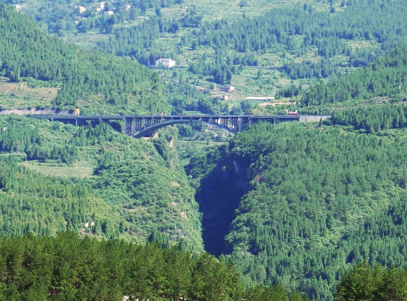 File:ModaogouHomesClose.JPG
