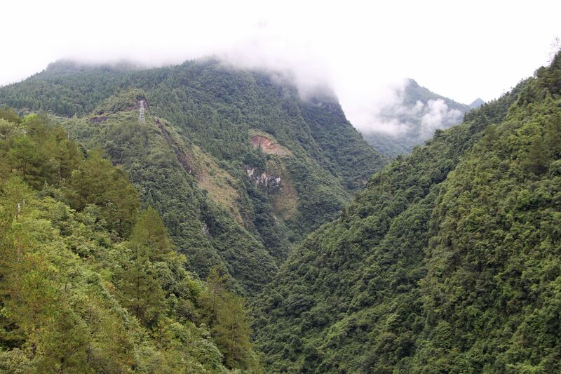 File:YunnanzhuangCanyon.JPG
