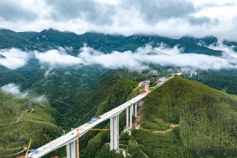 File:NashaoClouds.jpg