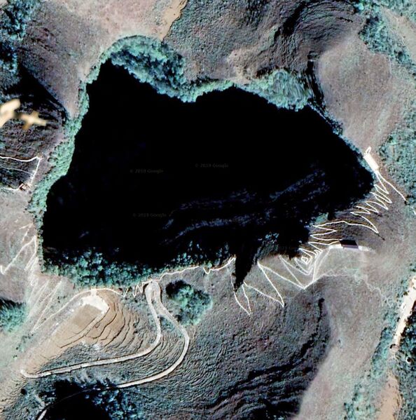 File:DashiweiTiankengGlassSatellite.jpg