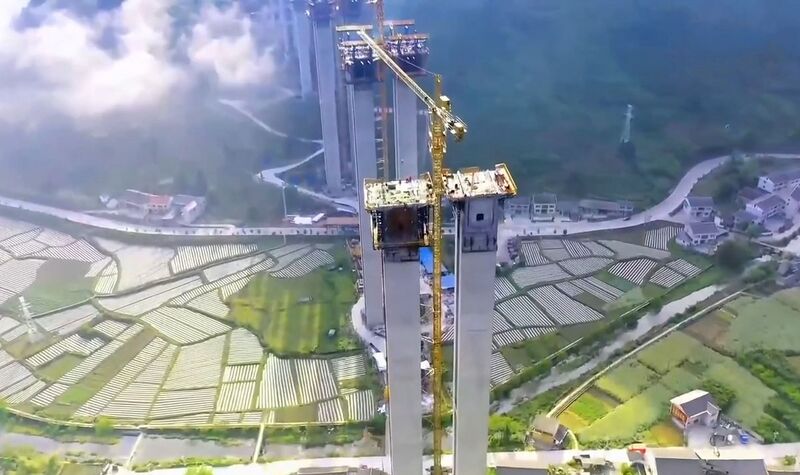 File:HuangyujiangCloudCranes.jpg