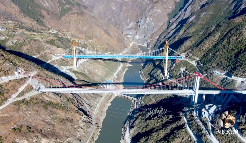 File:TigerLeapingTwoBridgeDrone7.jpg