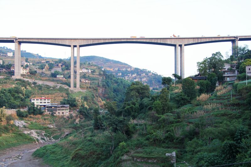 File:155UnknownFengfu9BridgeCenter.jpg