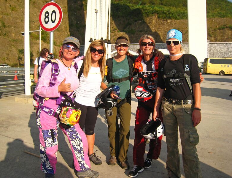 File:48FemaleJumpersFromDenise.JPG