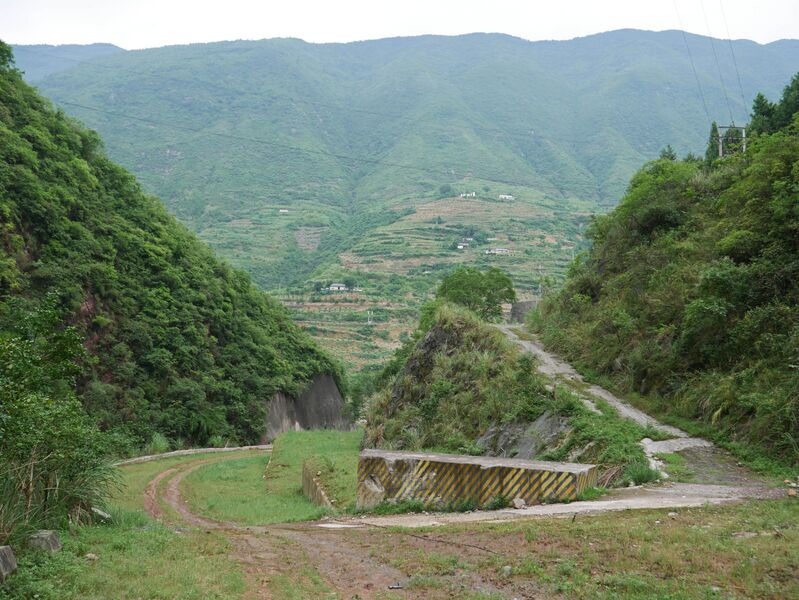 File:JiaozipingCreek.JPG