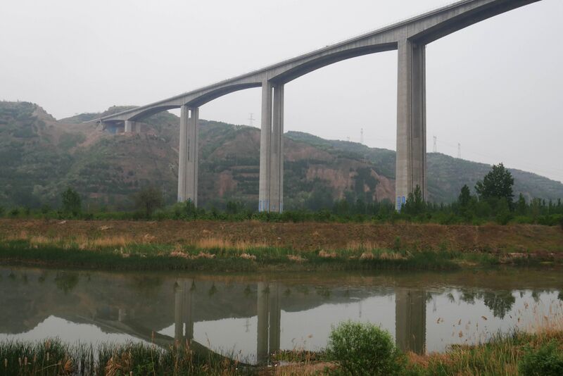 File:HongnongjianheReflection.JPG