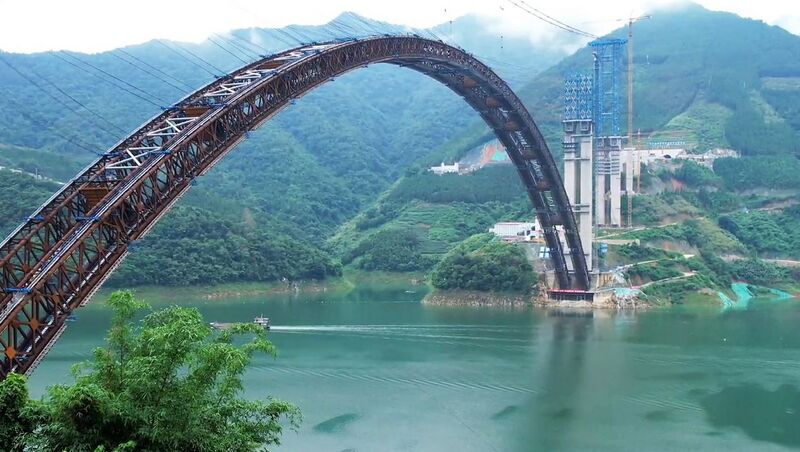 File:Tian'e longtanLakeBlueHighline.jpg