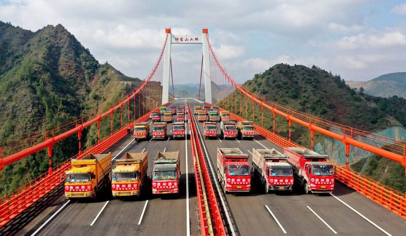 File:YangbaoshanTrucks.jpg