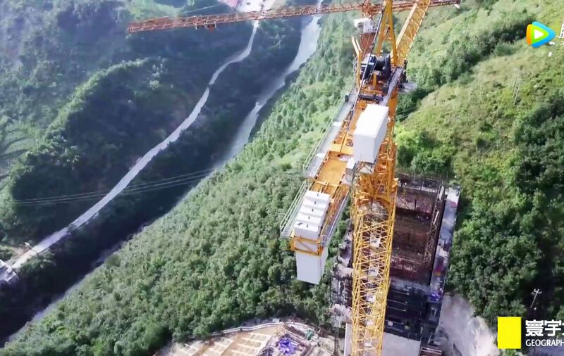 File:PingtangDownRivercrane.jpg