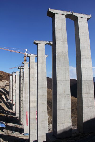 File:Wolonggou -4 Bridge 1.jpg