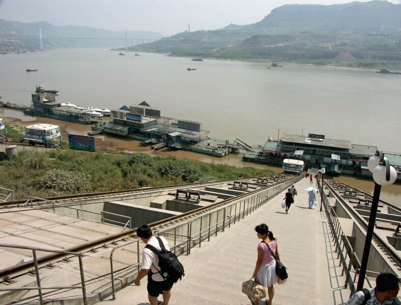 File:18WanzhouYangtzeNo2.jpg