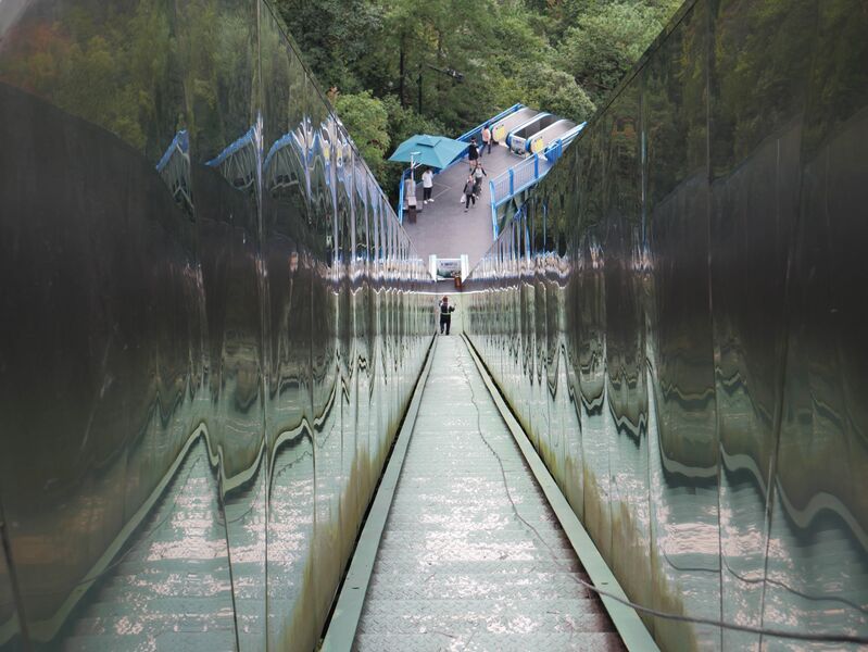 File:ShenxianjuEscalator7.JPG