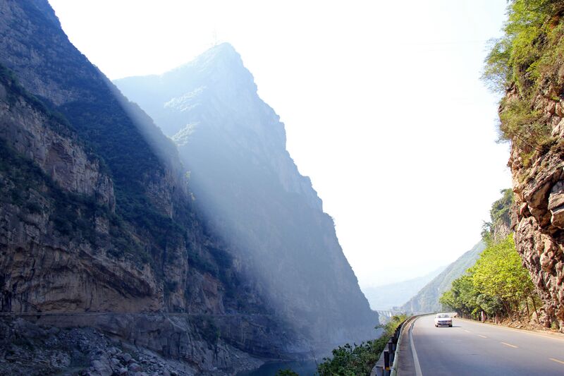 File:WulongWujiangBeamGorge.jpg